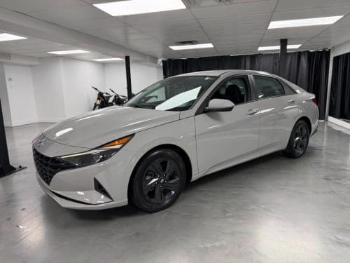 Hyundai Elantra 2.0L
